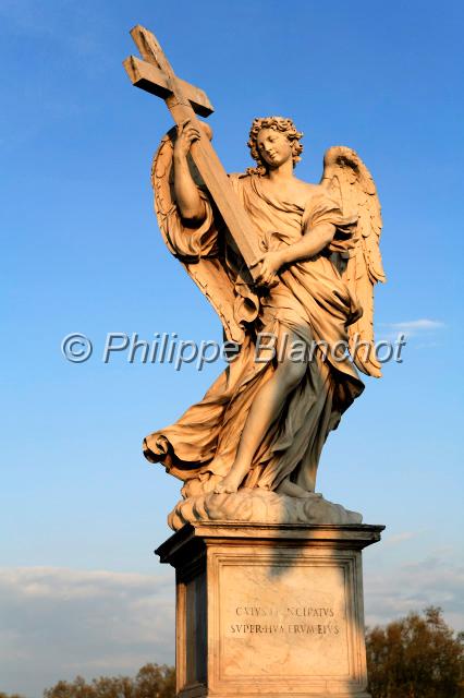 italie rome 16.JPG - Statue du pont Saint-AngeRome, Italie